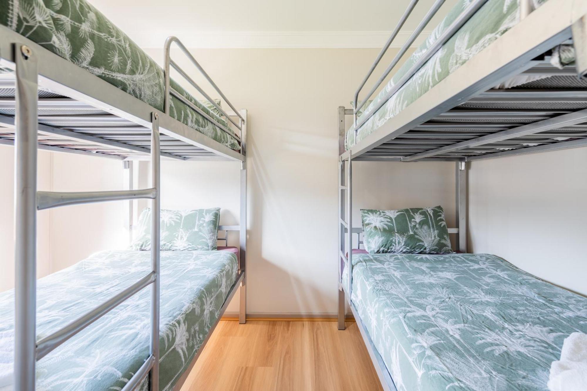 Tasman Holiday Parks - Albany Room photo