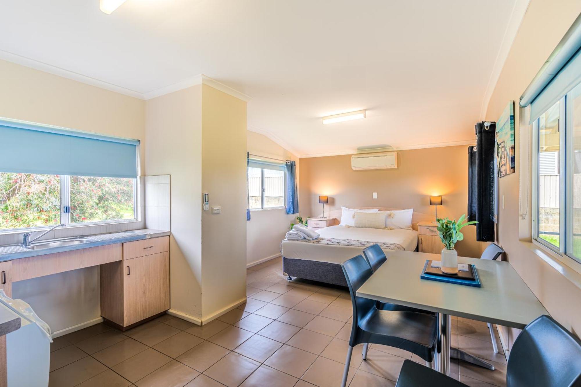 Tasman Holiday Parks - Albany Room photo
