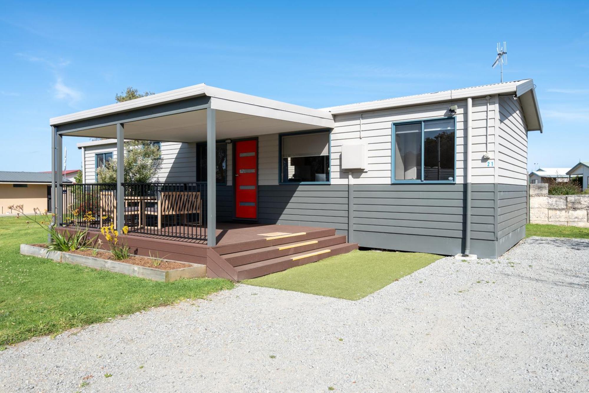 Tasman Holiday Parks - Albany Room photo